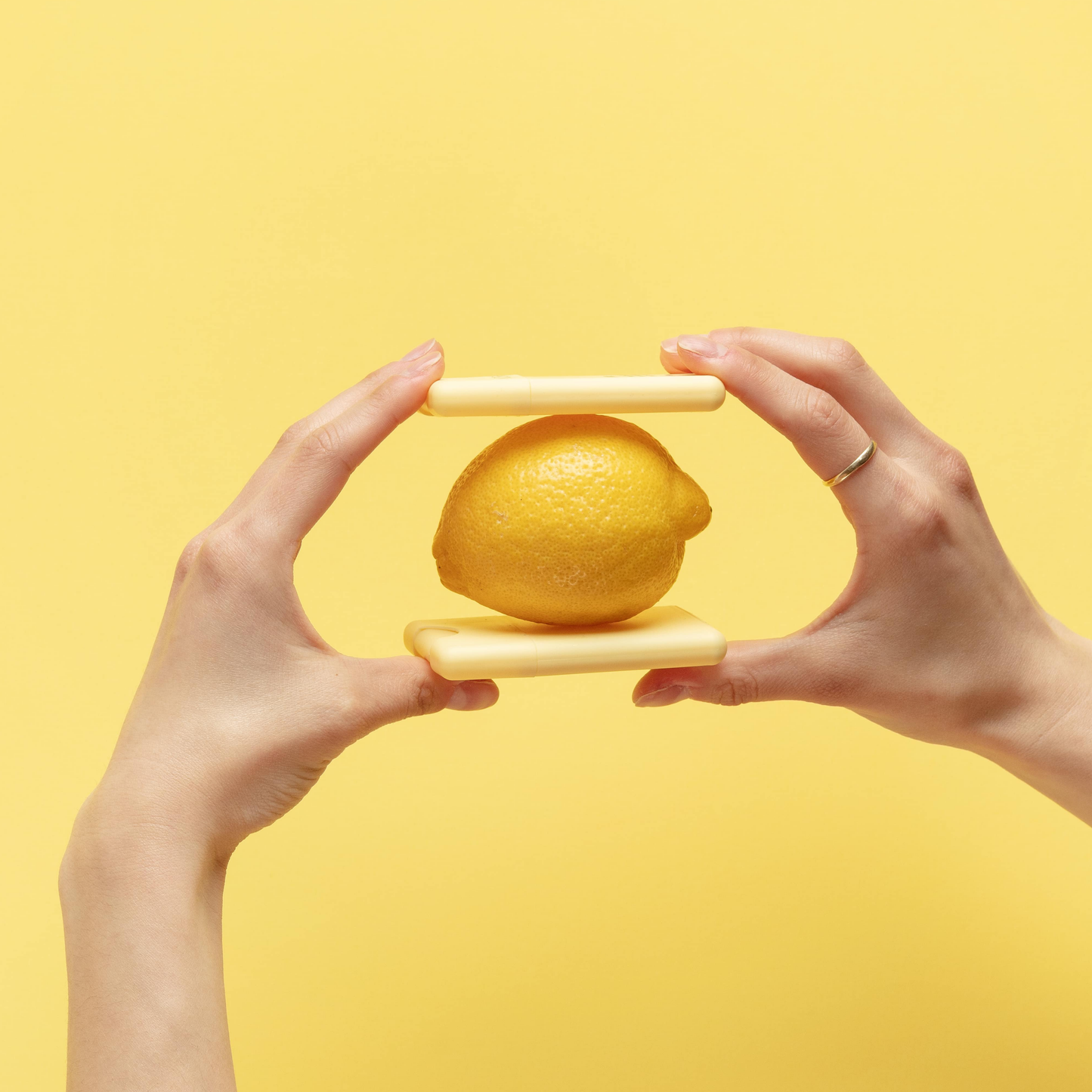 Refillable Lemon Moisturizing Pocket Sanitizer