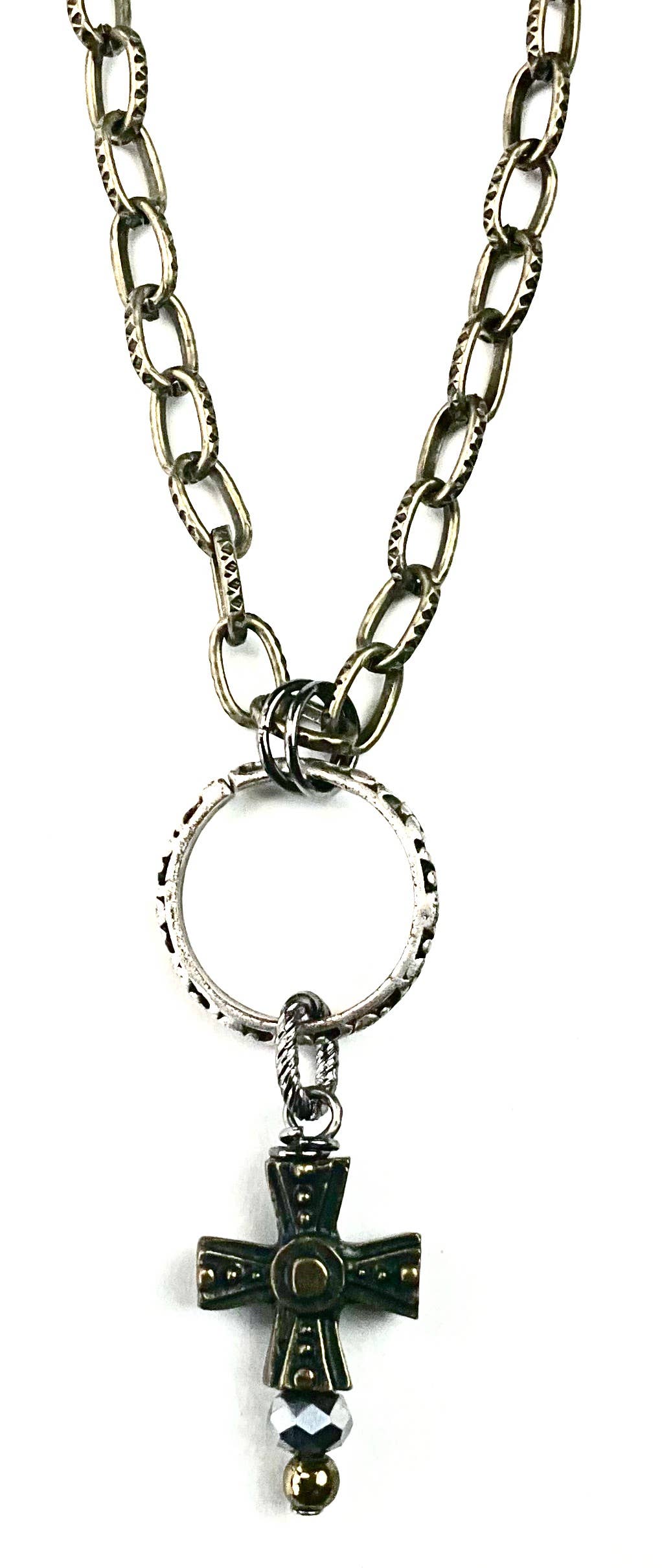 SIMPLE SHORT CHAIN W/RING & CROSS DANGLE