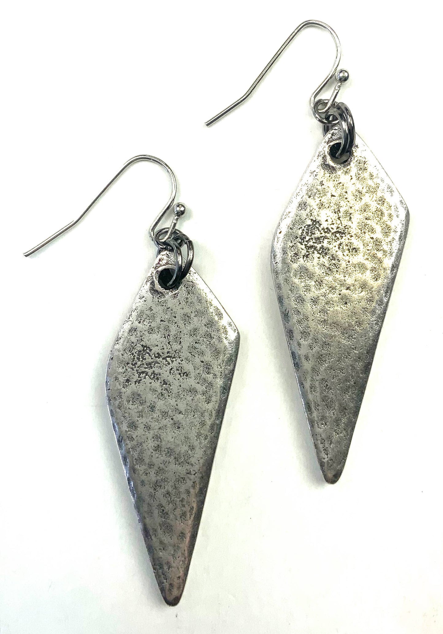 ER-Hammered Pick Antique Silver Dangle Earrings